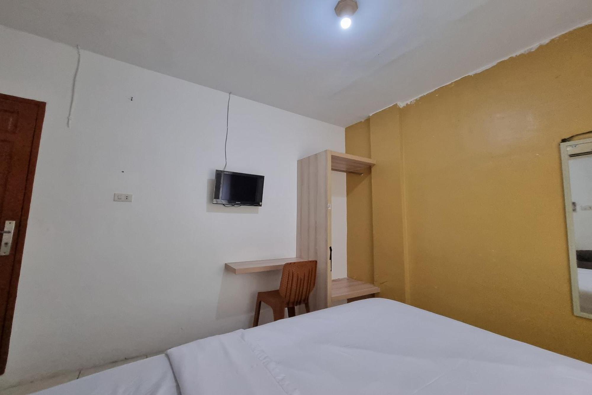 Oyo 93493 Wira Residensia Syariah Hotel Medan Exterior foto